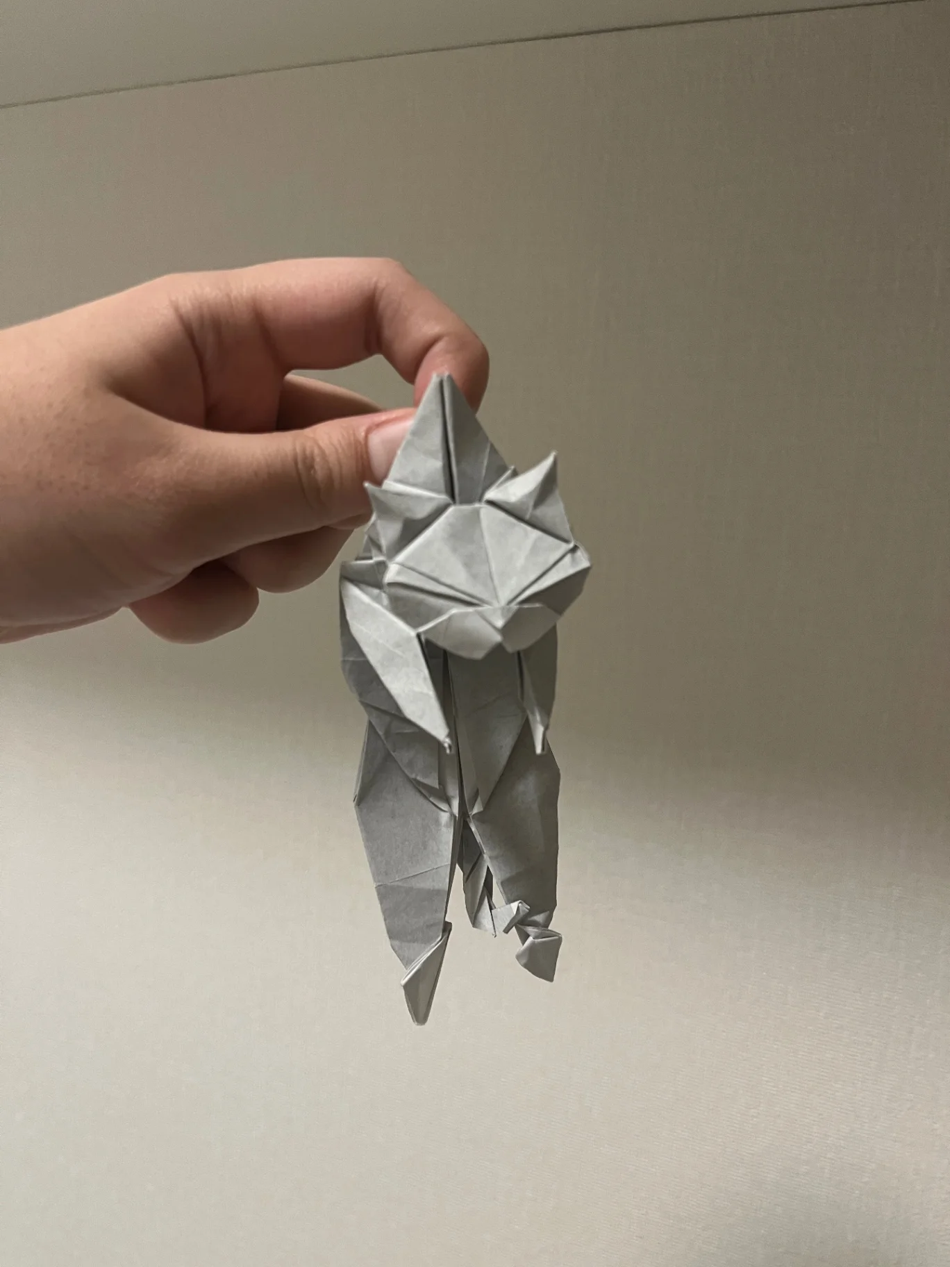 つままれにゃんこ